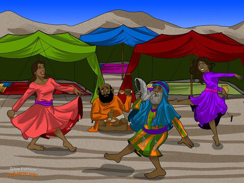 Dios sabía que su pueblo había aprendido a adorar a falsos dioses mientras estuvo esclavizado en Egipto. “No viváis como los egipcios”, dijo a su gente. “Ellos me desobedecen y adoran a falsos dioses, y esto no es bueno”.<br/>“Moisés, enséñales a celebrar mis fiestas”, dijo Dios. “Éstos son mis momentos especiales para que mi pueblo se reúna y realice un ensayo general”.<br/>Moisés explicó las festividades de Dios a los israelitas. Les habló acerca de las Fiestas de Pascua, el pan ácimo, la ofrenda de los primeros frutos y Pentecostés.  Seguidamente les explicó las Fiestas de las Trompetas, el Día del Perdón, la Fiesta de los Tabernáculos y la del Último Gran Día.<br/>“Éstos son los momentos y fechas especiales para Dios”, dijo Moisés. “Nos hablan sobre las promesas y los planes de Dios. Él quiere que honremos y recordemos estas fechas para siempre”<br/>Los israelitas comenzaron a seguir los caminos de Dios en vez de las costumbres de Egipto, y Dios estaba complacido. – Número de diapositiva 15
