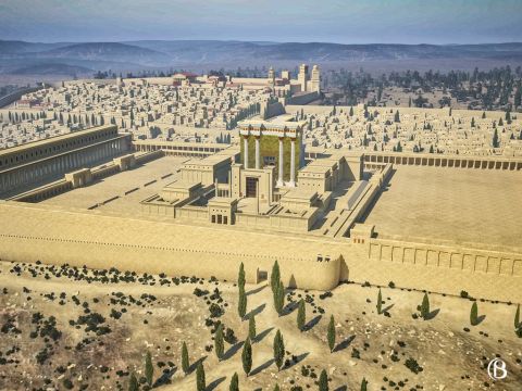 El templo estaba orientado al este, sobre el valle de Cedrón, en dirección al monte de los Olivos. El muro oriental seguía la línea original que databa de los días de Salomón.<br/>Algunas reconstrucciones muestran un puente que conducía desde el monte de los Olivos hasta la Puerta Oriental del Templo. Esto se basa en una descripción de la ceremonia de la Novilla Roja, tal como se recoge en la Misná, que dice: “Hicieron un arco desde el monte del Templo hasta el monte de los Olivos, un arco construido sobre un arco con un arco sobre cada pilar por temor a que hubiera una tumba en la profundidad de abajo”. – Número de diapositiva 1