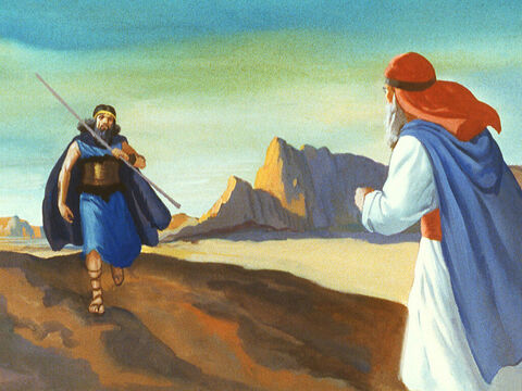Elías partió y vio al siervo del rey Abdías. El profeta dijo: "Ve y dile a Acab que Elías ha regresado". Abdías se apresuró para ir ante el  rey. – Número de diapositiva 13