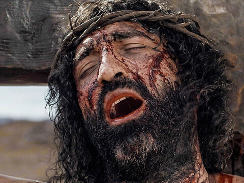 Hacia las tres de la tarde, Jesús gritó en voz alta: "Dios mío, Dios mío, ¿por qué me has abandonado?". – Número de diapositiva 9