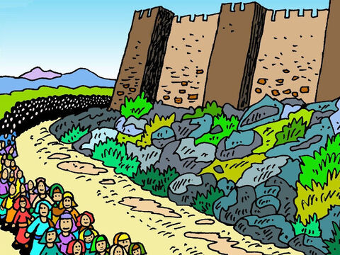 Vio al pueblo de Israel marchar por la parte exterior del muro, una vez al día, durante seis días. – Número de diapositiva 6