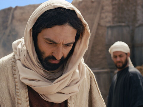 Jesús aceptó ir a la casa de Jairo. – Número de diapositiva 4
