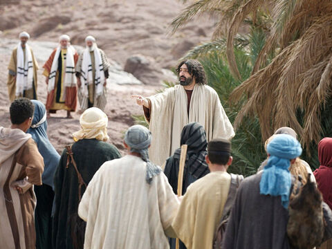 Cuando Jesús bajó del monte, grandes multitudes lo siguieron. – Número de diapositiva 1